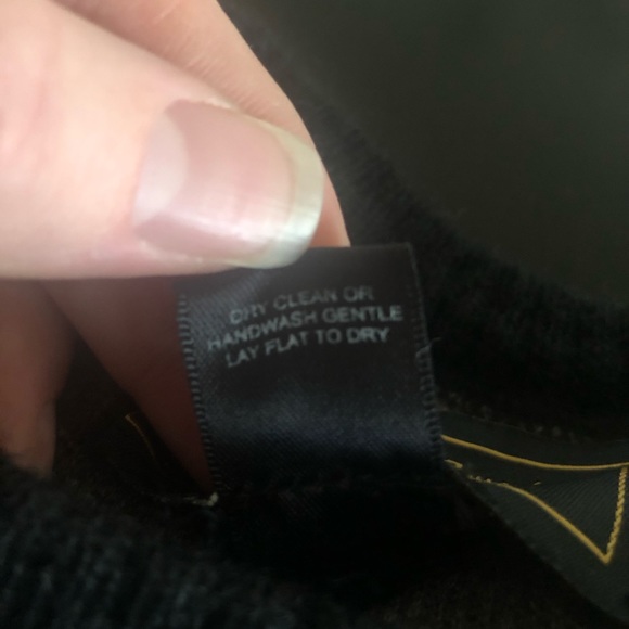 America’s Alpaca Thick Crew Sweater - Picture 5 of 7